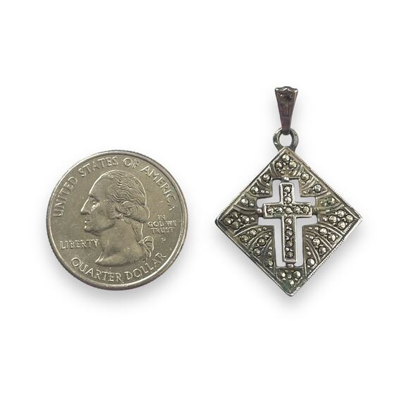 Vintage sterling silver 925 cross pendant - Picture 3 of 4